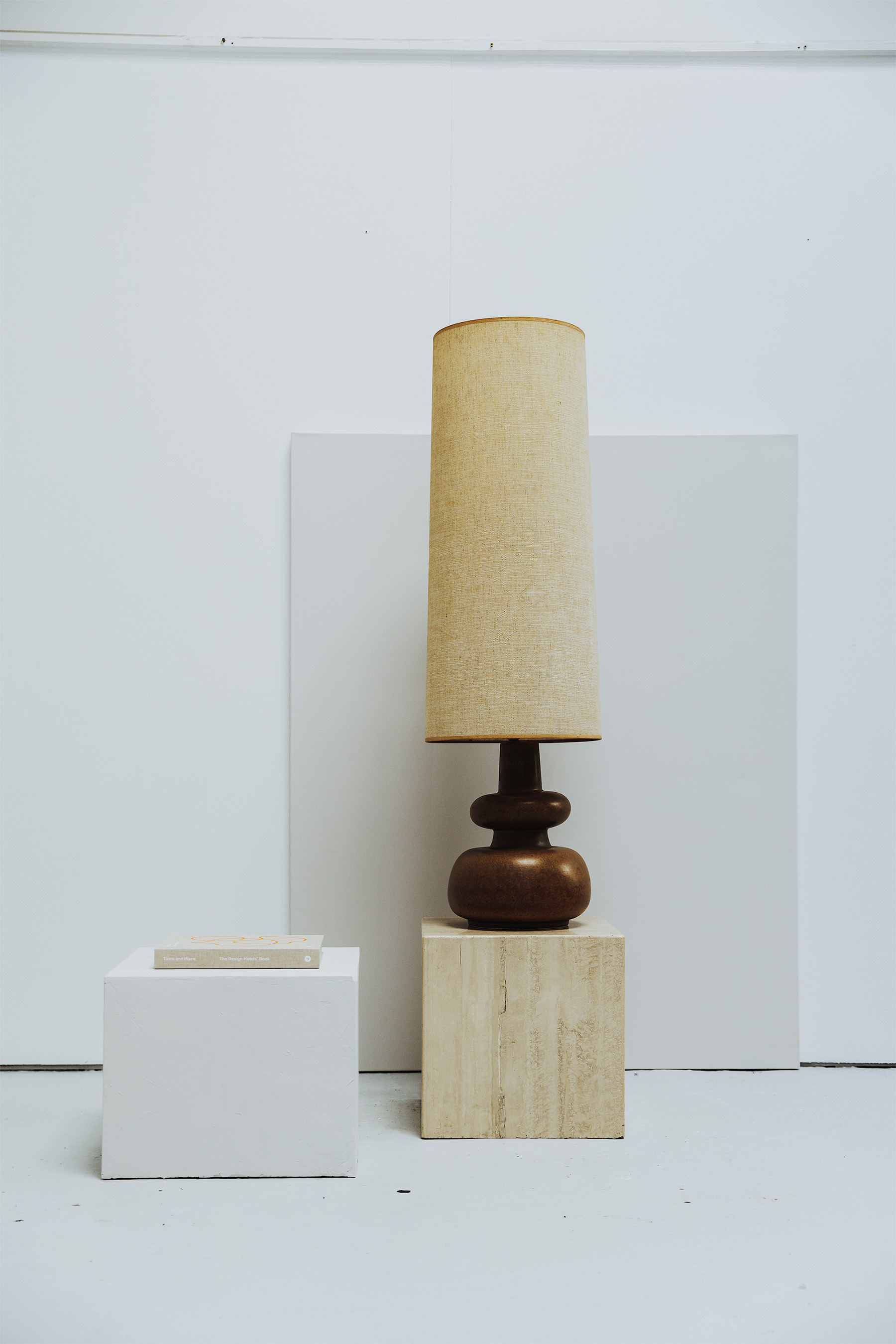 Materiem objects ceramic lamp edit web 1