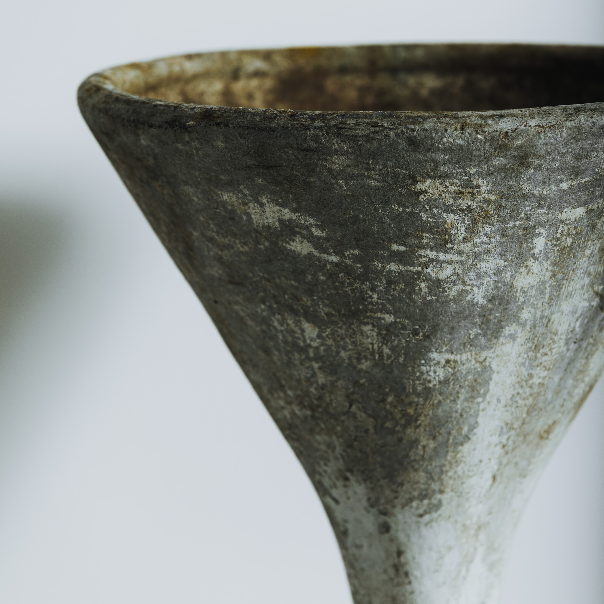 Materiem objects spindle planter web 12