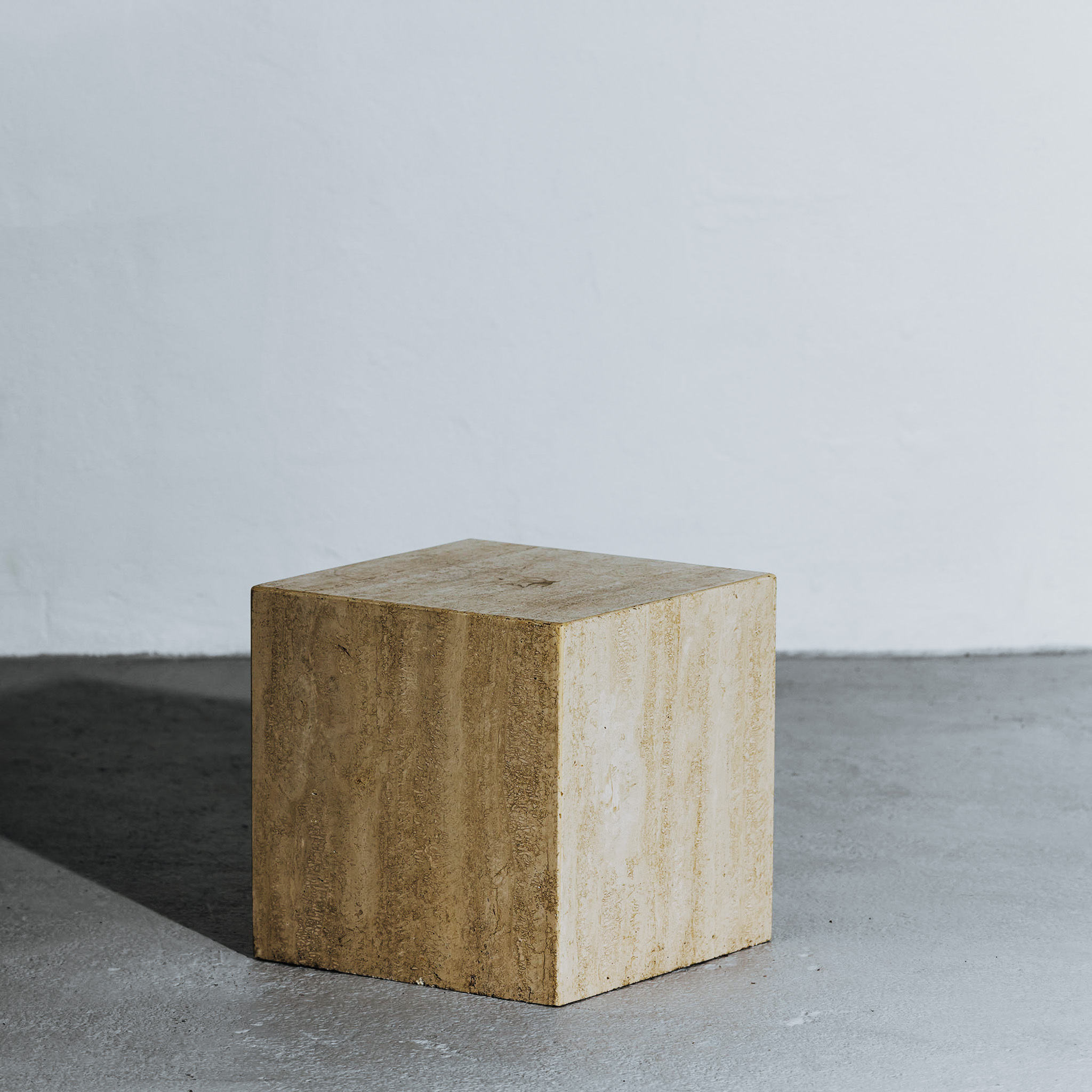 Materiem objects travatine cube web 2