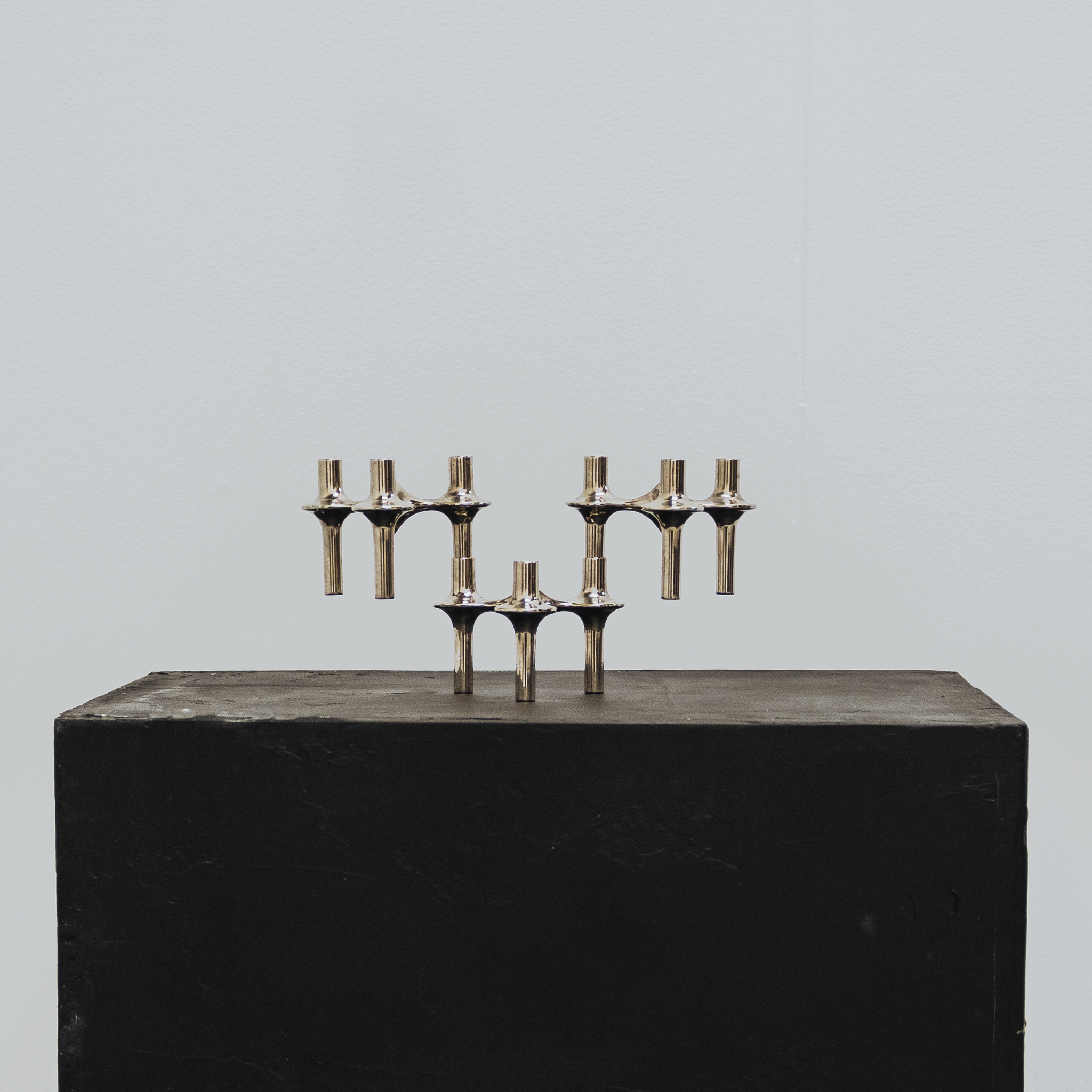 Materiem nagel candle holder web 1